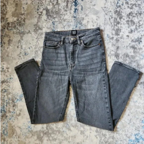 Urban Outfitters Women's Size 28 Girlfriend High Rise‎ Black Denim Jeans - Picture 2 of 3